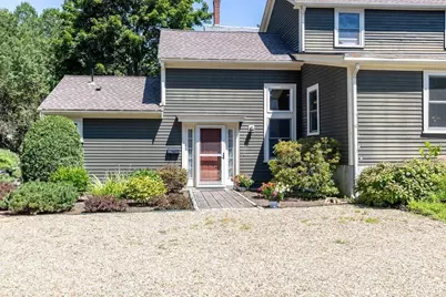 40 N Main St #3, Ipswich, MA 01938 - Photo 3