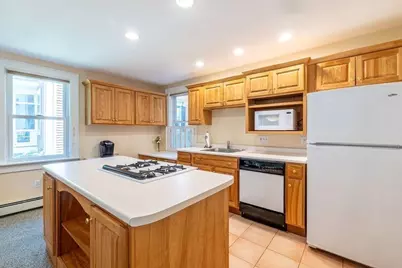 40 N Main St #3, Ipswich, MA 01938 - Photo 9