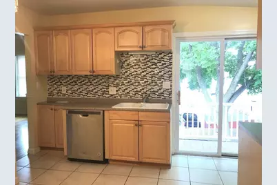 8 Thayer Pl #2, Braintree, MA 02184 - Photo 3