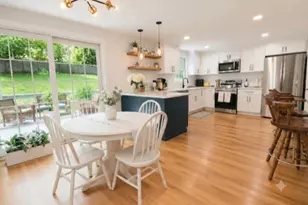 609 Washington St, Holliston, MA 01746 - Photo 1