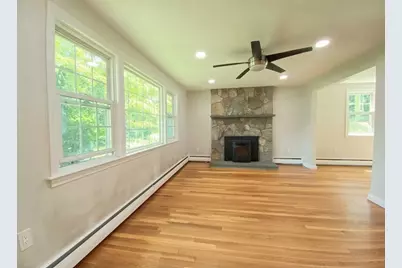 609 Washington St, Holliston, MA 01746 - Photo 3