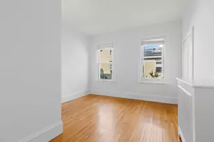 173 Davis St, Brookline, MA 02445 - Photo 9
