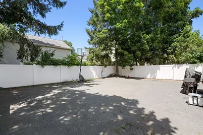 452 N Montello St, Brockton, MA 02302 - Photo 27