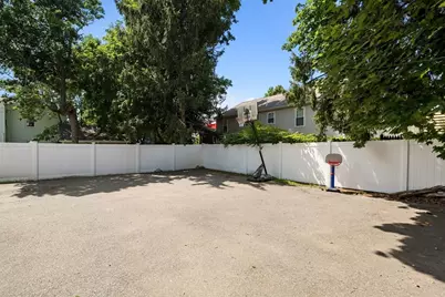 452 N Montello St, Brockton, MA 02302 - Photo 29