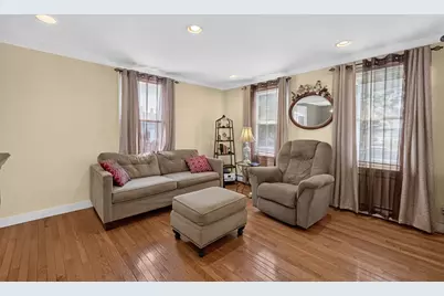 32 Raymond St, Fall River, MA 02723 - Photo 11