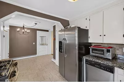 32 Raymond St, Fall River, MA 02723 - Photo 19