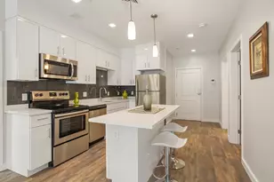 10 Essex St, Cambridge, MA 02139 - Photo 5