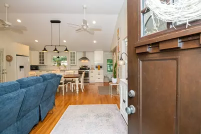 77 Washington St, Stoneham, MA 02180 - Photo 11