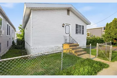 66 Calumet St, Revere, MA 02151 - Photo 3
