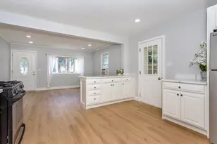 20 Rayburn Rd, Stoughton, MA 02072 - Photo 9