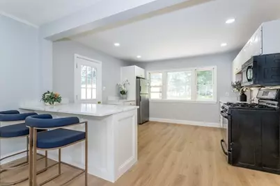 20 Rayburn Rd #1, Stoughton, MA 02072 - Photo 5
