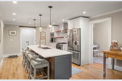 54 Canterbury St, Hingham, MA 02043 - Photo 5