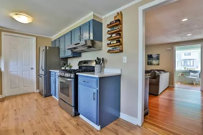 23 Bailey St, Lynn, MA 01904 - Photo 17
