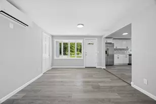 638 Pleasant St, Marlborough, MA 01752 - Photo 9