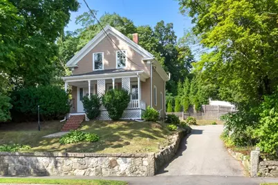868 Main St, Reading, MA 01867 - Photo 1