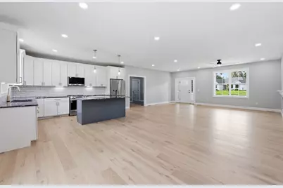 17 Silvergrass Ln, Southwick, MA 01077 - Photo 19