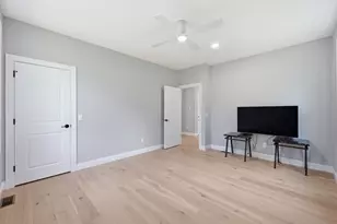 17 Silvergrass Ln, Southwick, MA 01077 - Photo 37