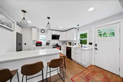 2 Stones Ct, Framingham, MA 01701 - Photo 3