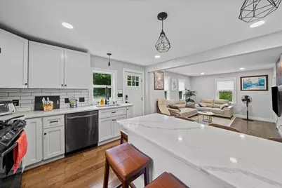 2 Stones Ct, Framingham, MA 01701 - Photo 5