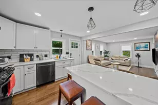 2 Stones Ct, Framingham, MA 01701 - Photo 5