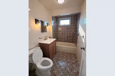 11 Saint James Rd #11, Medford, MA 02155 - Photo 5