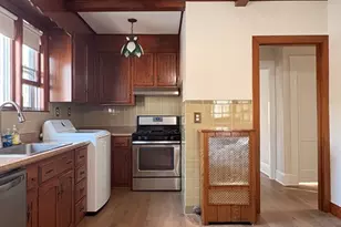 11 St James Rd, Medford, MA 02155 - Photo 3