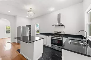 222 Hamilton St, Saugus, MA 01906 - Photo 5