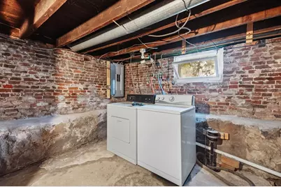 222 Hamilton St, Saugus, MA 01906 - Photo 33