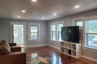 891 Granite St, Braintree, MA 02184 - Photo 3
