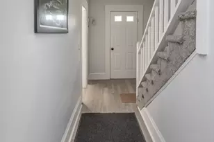 9 Lawrence St, Woburn, MA 01801 - Photo 13