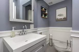 9 Lawrence St, Woburn, MA 01801 - Photo 15