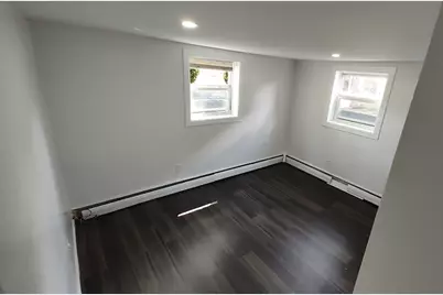 425 W Elm St #1, Brockton, MA 02301 - Photo 11
