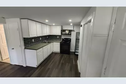425 W Elm St #1, Brockton, MA 02301 - Photo 1