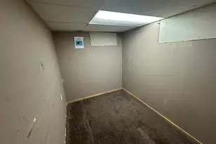 129 Florence St, Brockton, MA 02301 - Photo 31