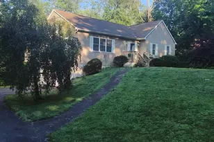 299 River St, Leicester, MA 01524 - Photo 3