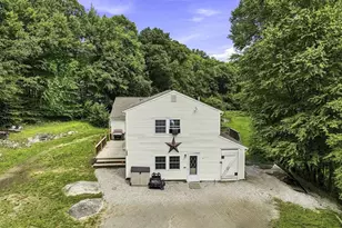 188 Maple St, Douglas, MA 01516 - Photo 33