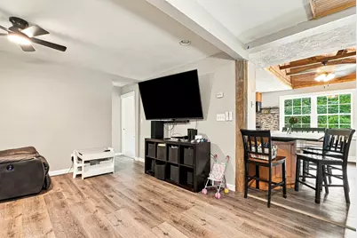 188 Maple St, Douglas, MA 01516 - Photo 11