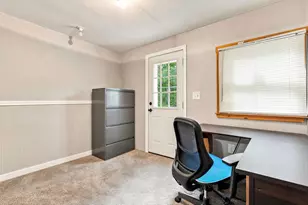 188 Maple St, Douglas, MA 01516 - Photo 23