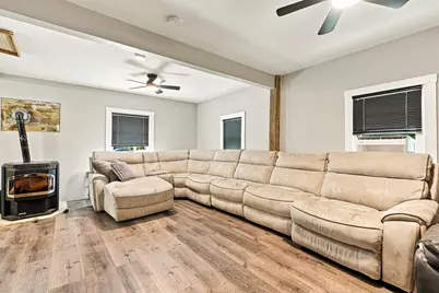 188 Maple St, Douglas, MA 01516 - Photo 11