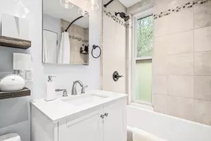 17 Cazenove St, Boston, MA 02116 - Photo 21