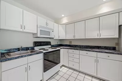 605 Middle St #22, Braintree, MA 02184 - Photo 33