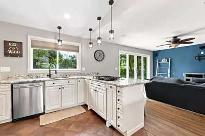 55 Lindsay Rd, Springfield, MA 01128 - Photo 7