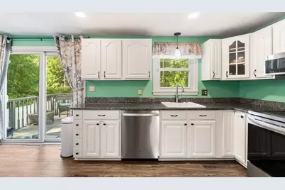 64 Brand Ave, Wilmington, MA 01887 - Photo 5