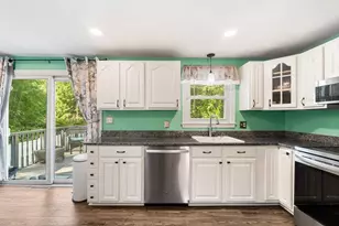 64 Brand Ave, Wilmington, MA 01887 - Photo 5