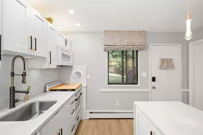 10B Colonial Dr #1B, Andover, MA 01810 - Photo 7