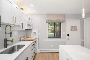 10B Colonial Dr, Andover, MA 01810 - Photo 7