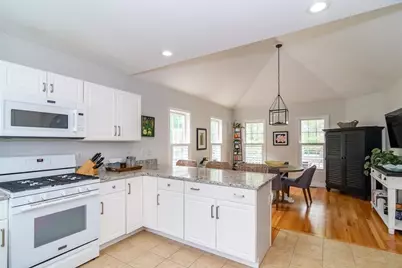 14 Sea Knoll Ct #14, Bourne, MA 02532 - Photo 7