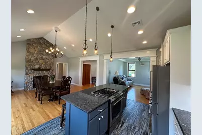 139 Blanchard St, Chicopee, MA 01020 - Photo 15
