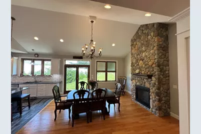 139 Blanchard St, Chicopee, MA 01020 - Photo 17
