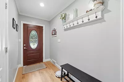 7 Pincushion Rd, Framingham, MA 01702 - Photo 3